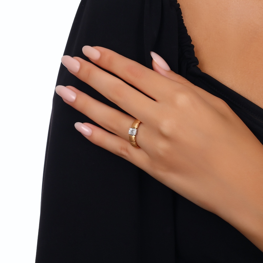 0.18 ct. Pırlanta Baget Yüzük
