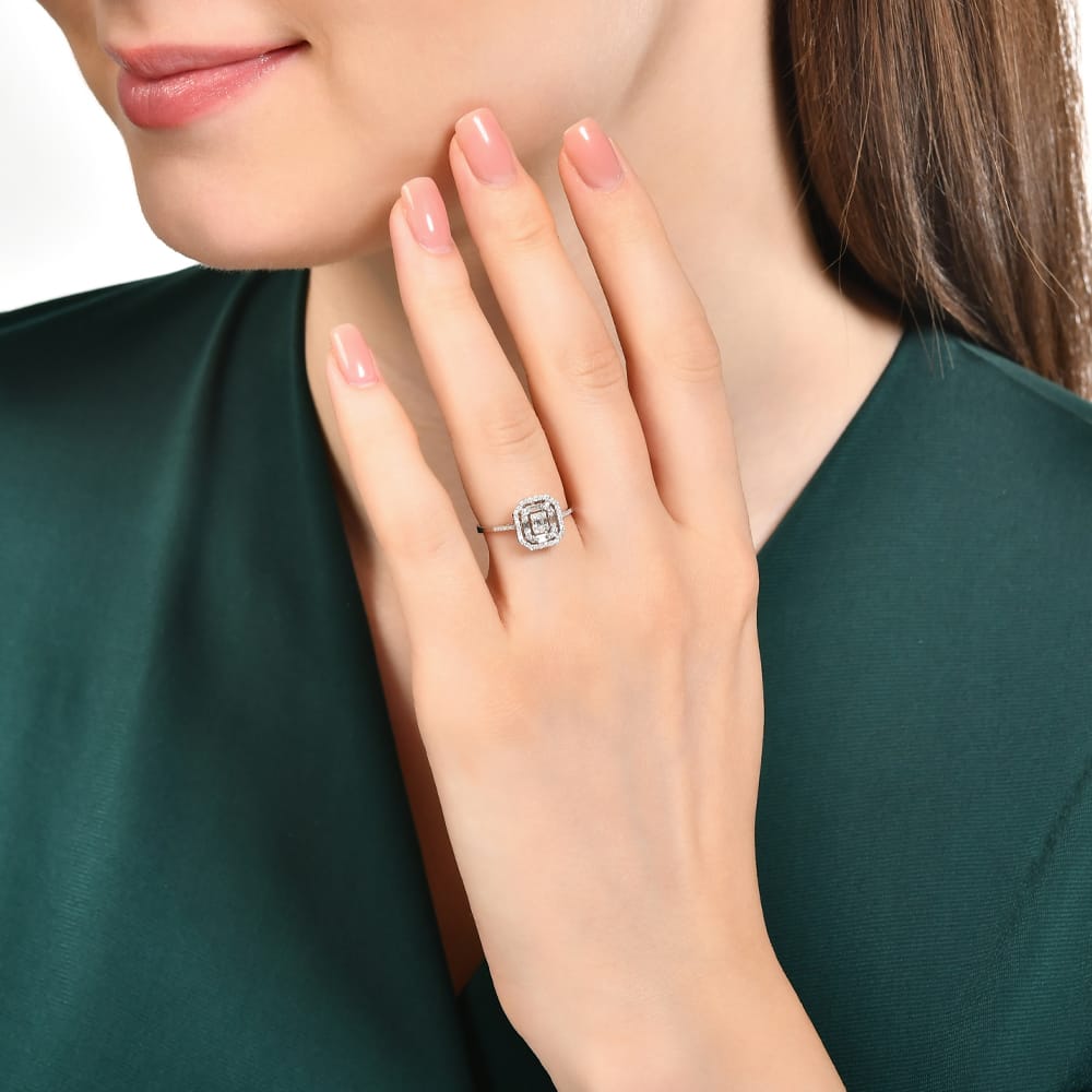 0.40 ct. Pırlanta Baget Yüzük