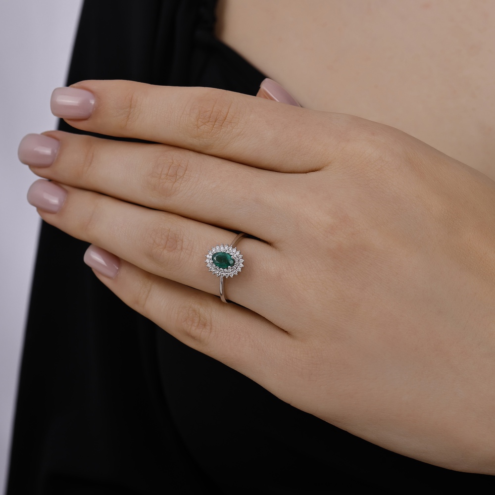 0.63 ct. Pırlanta Doğal Zümrüt Yüzük 0.63 ct. Pırlanta Doğal Zümrüt Yüzük