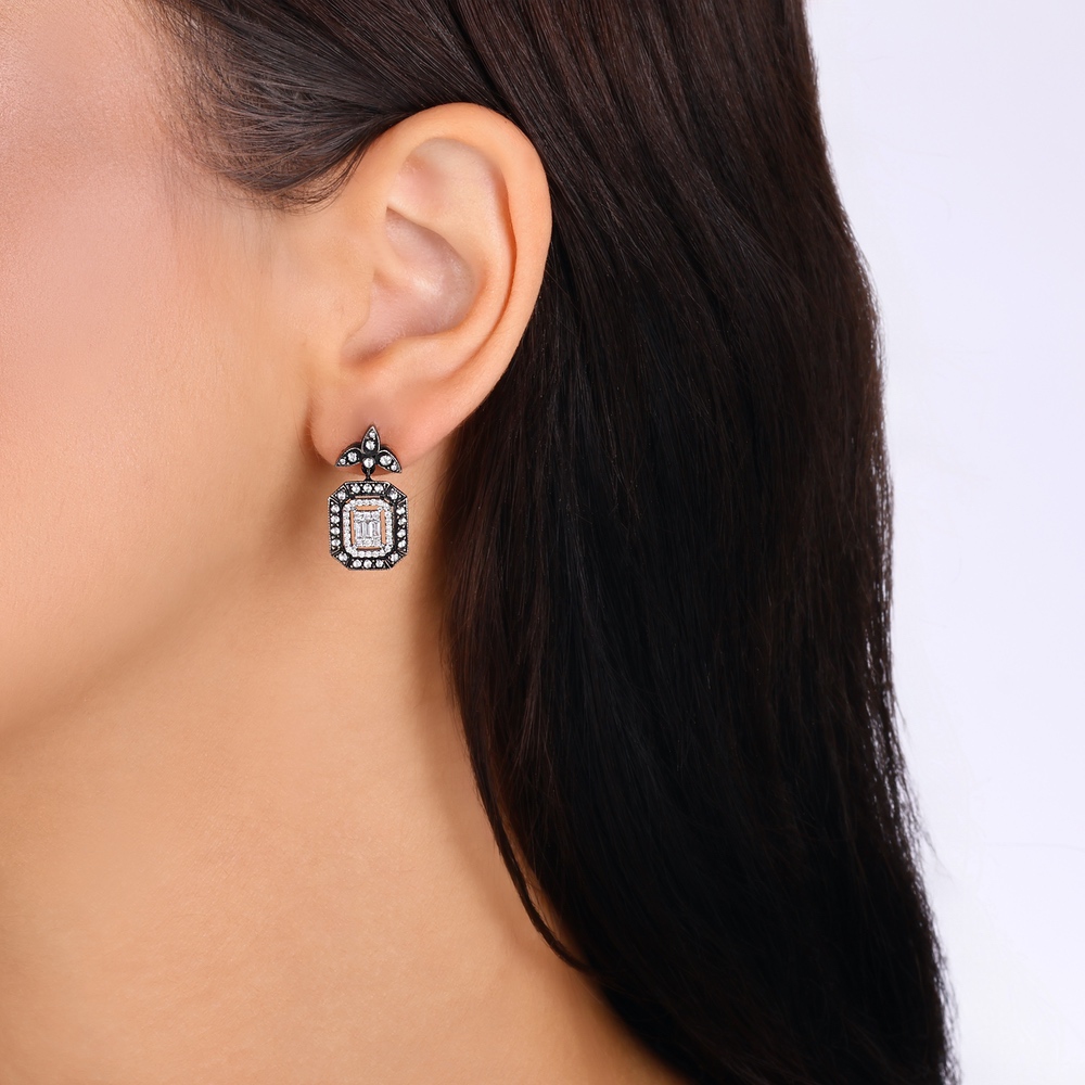 0.96 ct. Elmas Baget Küpe 0.96 ct. Elmas Baget Küpe