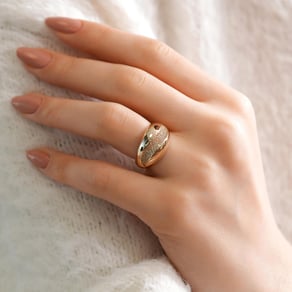 14 Ayar Taş Detaylı Altın Tasarım Yüzük 14 Ayar Taş Detaylı Altın Tasarım Yüzük