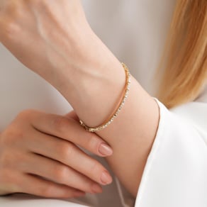 14 Ayar Taşlı Tasarım Altın Yüzük 14 Ayar Taşlı Tasarım Altın Yüzük