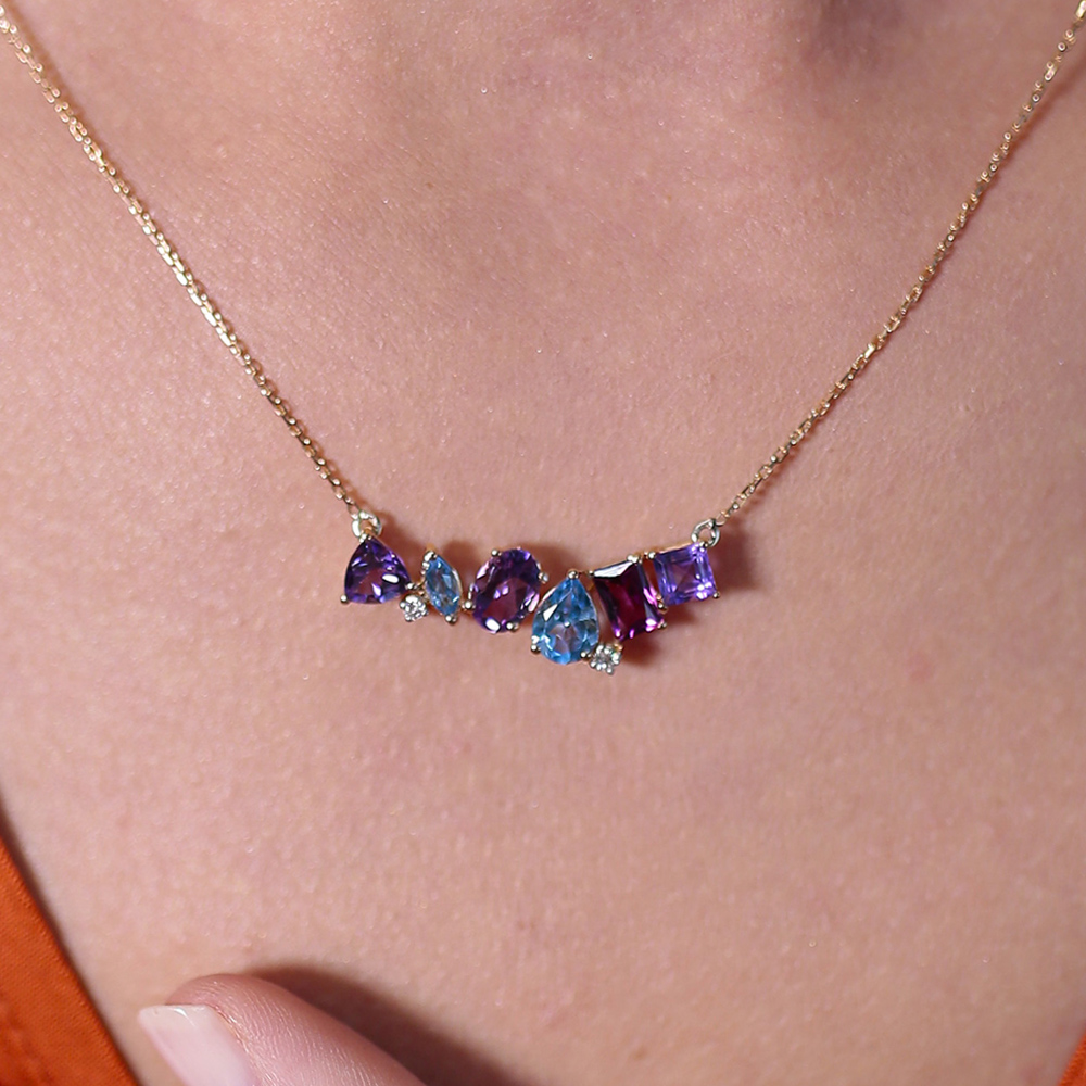 2.97 ct. Pırlanta Renkli Kolye