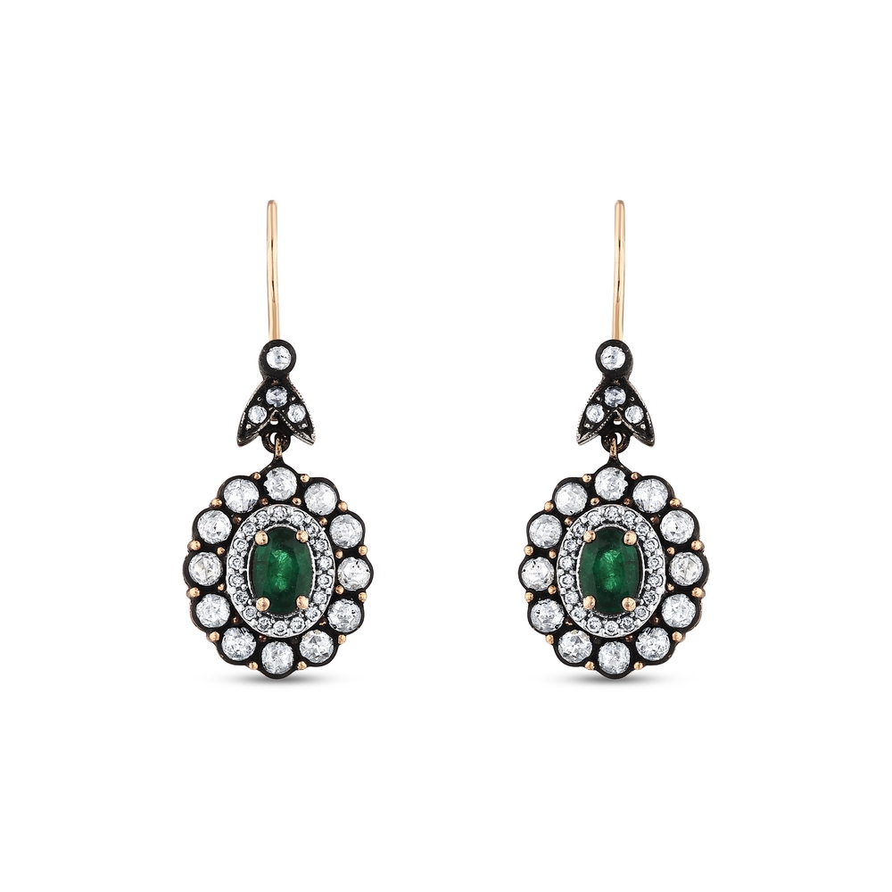 3.36 ct. Elmas Doğal Zümrüt Küpe