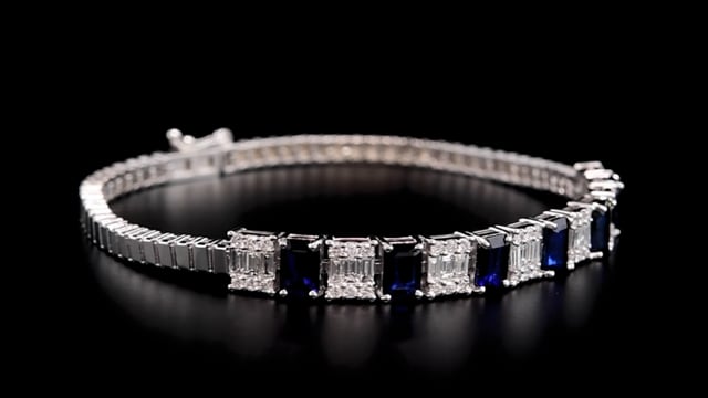 6.20 ct. Pırlanta Baget Doğal Safir Bileklik 6.20 ct. Pırlanta Baget Doğal Safir Bileklik