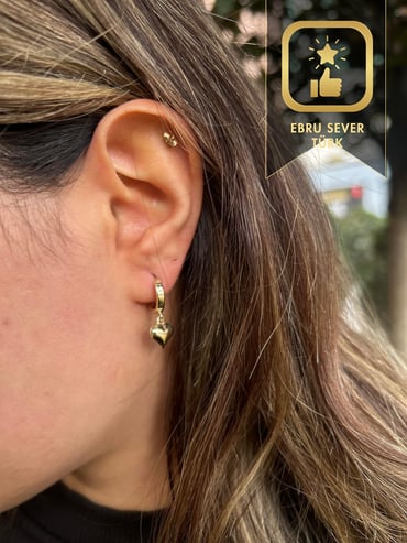 Altın Kalpli Küpe Altın Kalpli Küpe