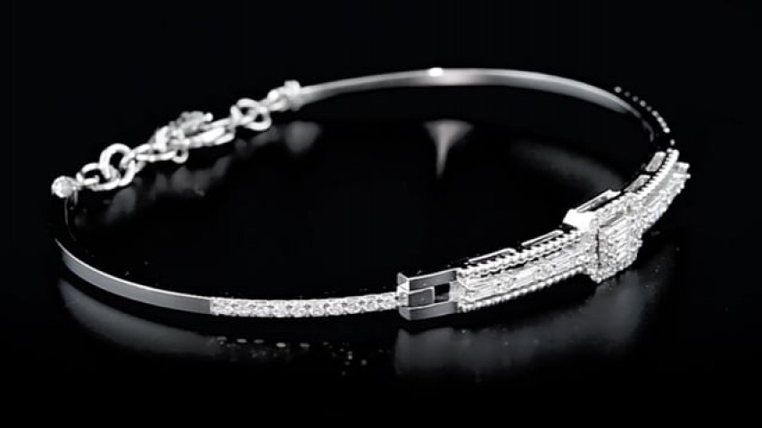 0.53 ct. Pırlanta Baget Bileklik