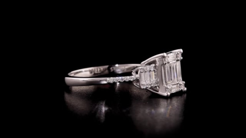 0.62 ct. Pırlanta Baget Yüzük