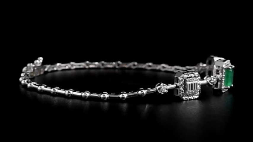 0.76 ct. Pırlanta Laranj Doğal Zümrüt Bileklik