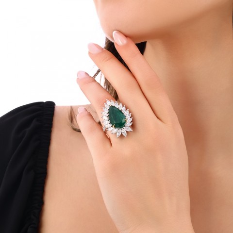 11.30 ct. Pırlanta Doğal Zümrüt Yüzük