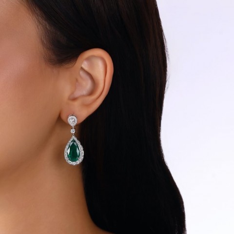 11.83 ct. Pırlanta Doğal Zümrüt Küpe
