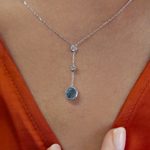 1.85 ct. Pırlanta Blue Topaz Kolye