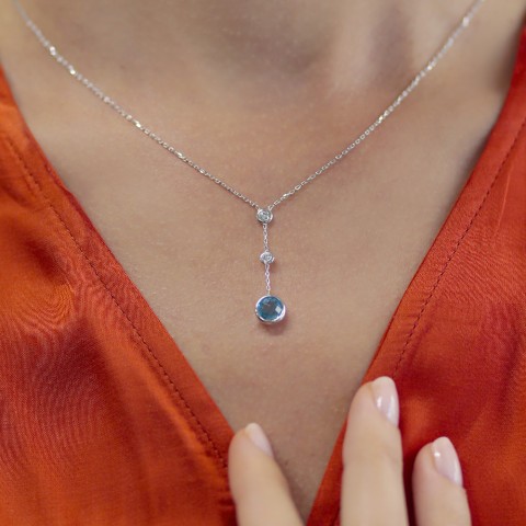 1.85 ct. Pırlanta Blue Topaz Kolye
