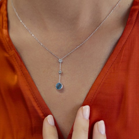 1.85 ct. Pırlanta Blue Topaz Kolye