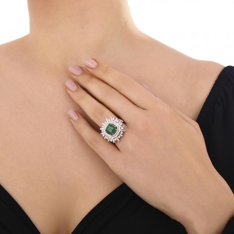 5.75 ct. Pırlanta Doğal Zümrüt Yüzük